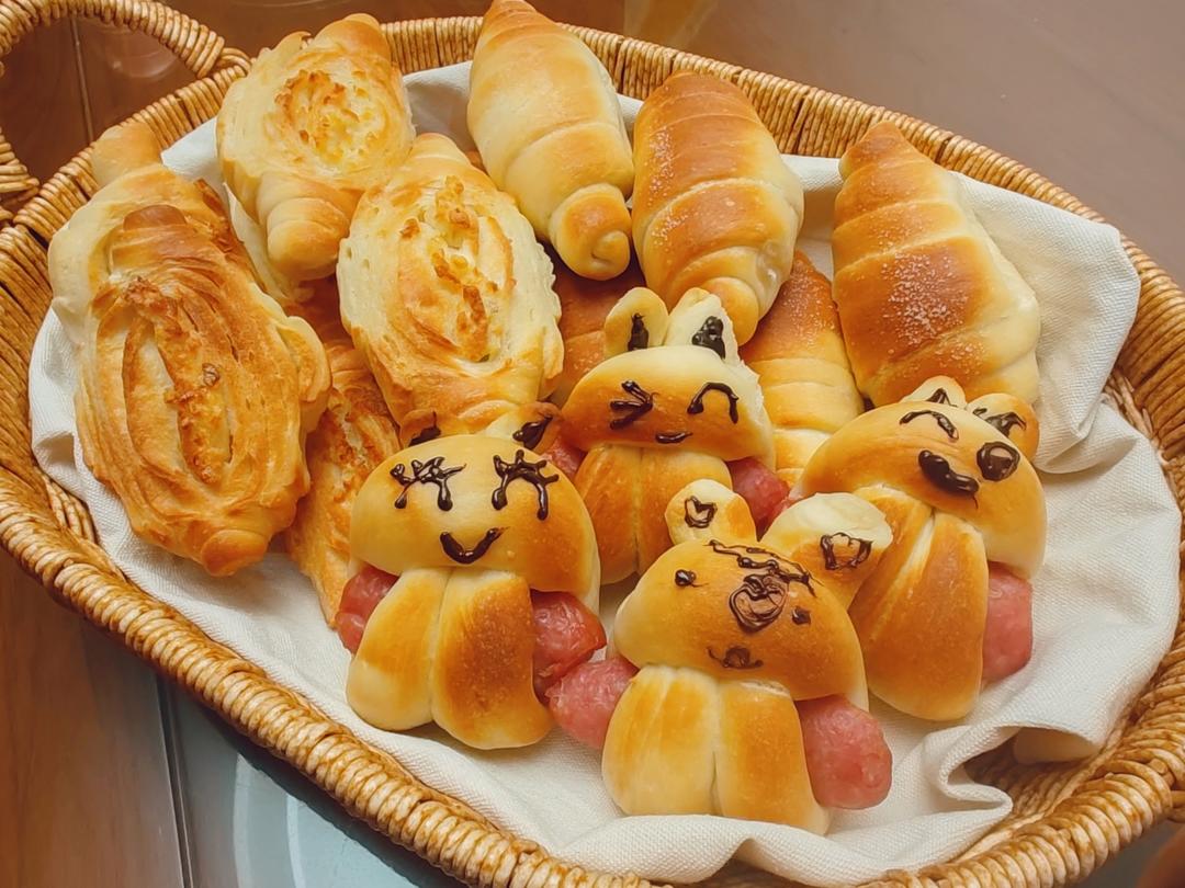 一出炉就会卖空的面包，又香又脆又软，味道真绝了