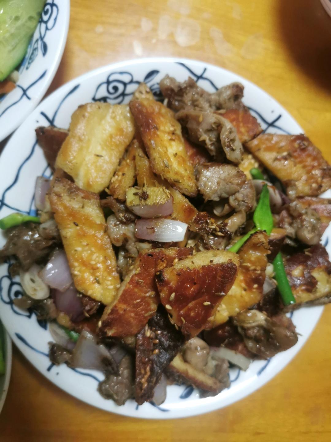 烤馕炒肉
