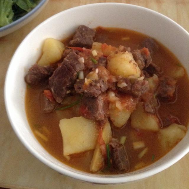 番茄土豆炖牛肉