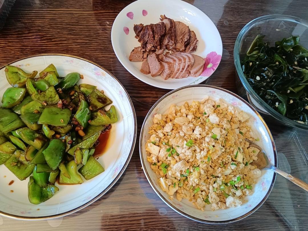 爽口小炒  灯笼椒  青椒  柿子椒