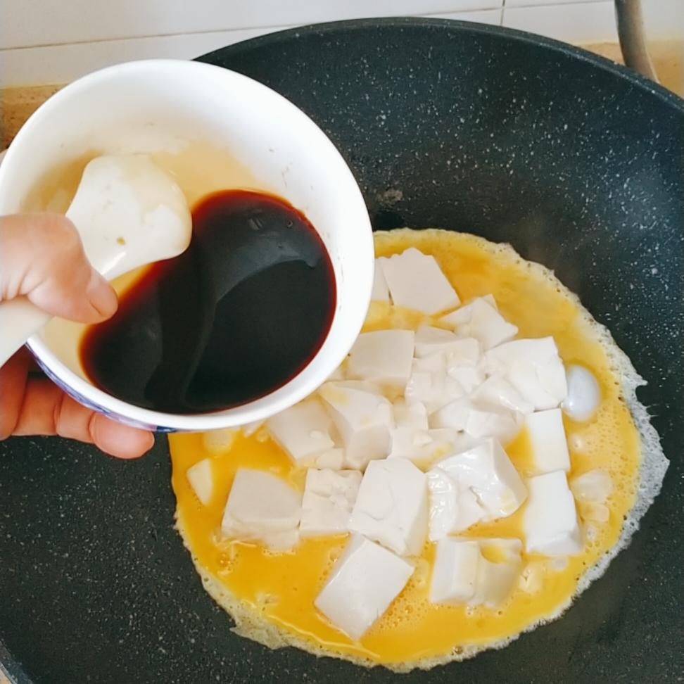 【雞蛋抱豆腐的做法步驟圖,雞蛋抱豆腐怎麼做好吃】梅浩廚房_下廚房