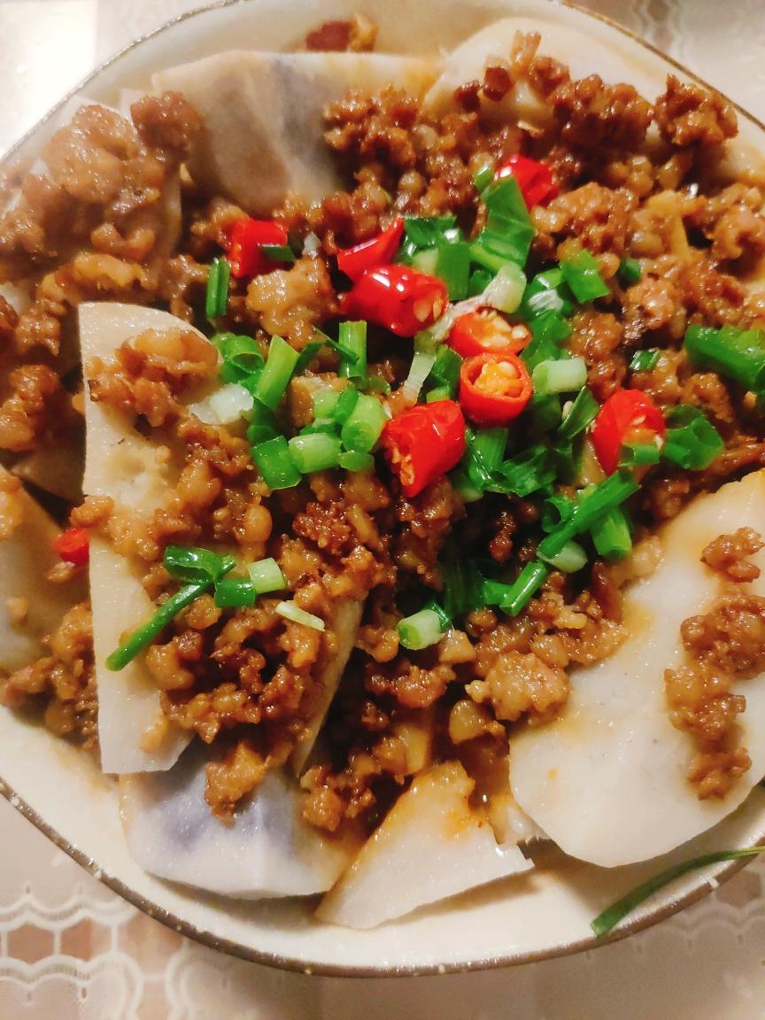 家常肉末蒸芋头的做法
