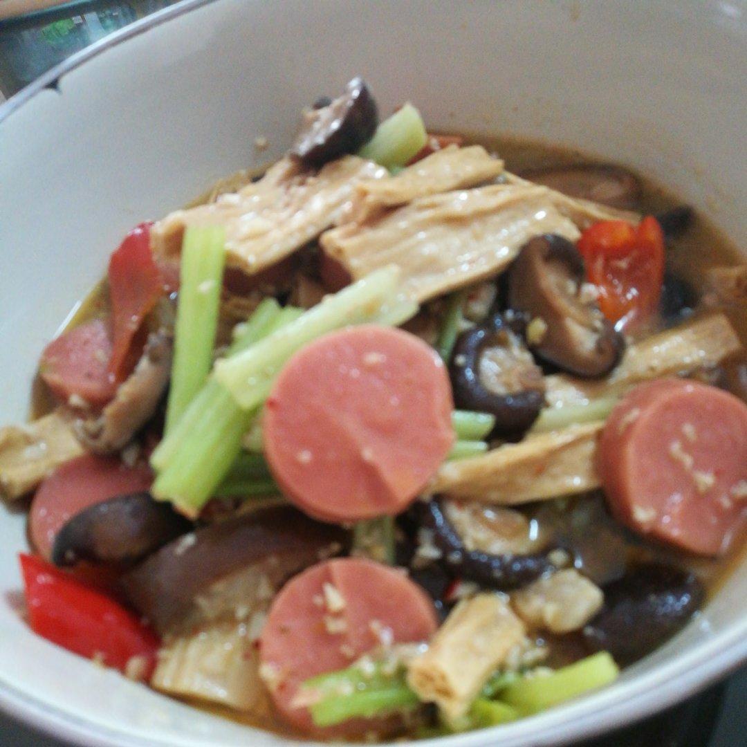 沙茶火腩炆枝竹