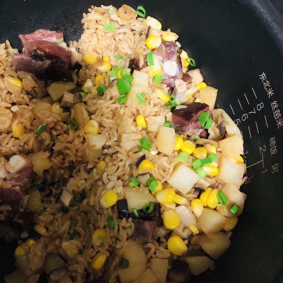腊排骨焖饭