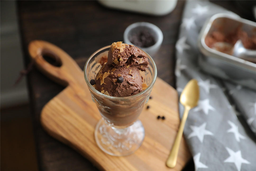 牛奶巧克力冰淇淋