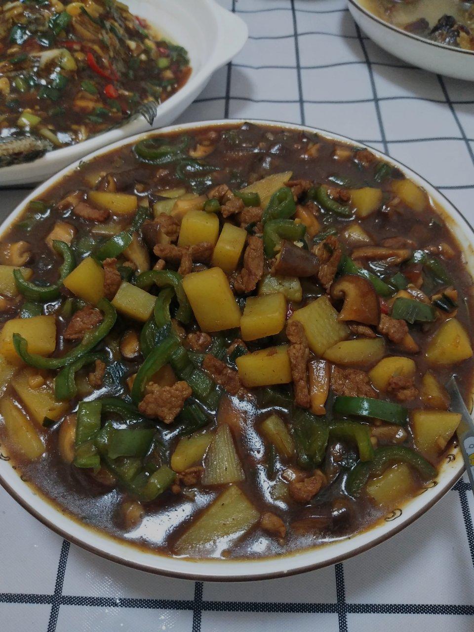 ㊙️香菇土豆肉沫拌饭❗️比外卖还好吃