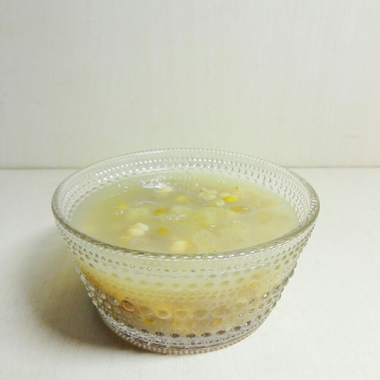 绿豆薏米雪耳冰糖水