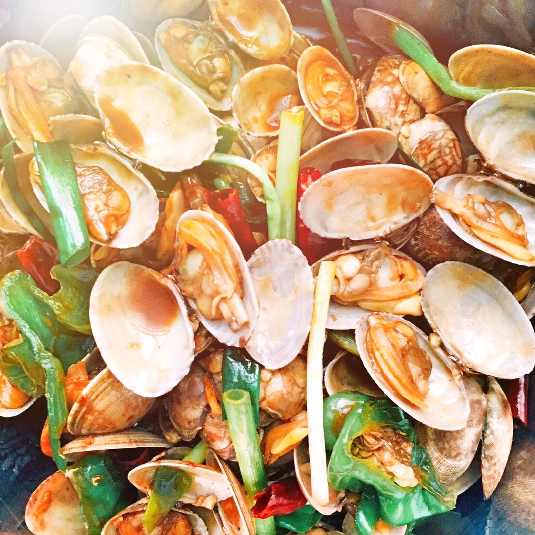 葱炒花蛤