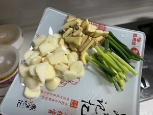 相当入味的“泡椒石蚌（石鸡）”的做法 步骤6