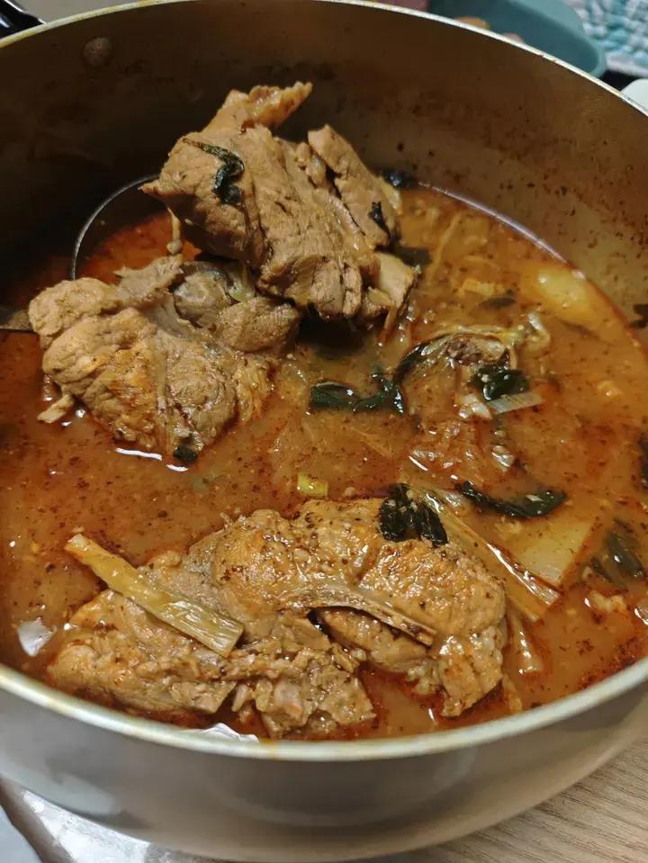 韩式猪脊骨土豆汤（土豆排骨汤）