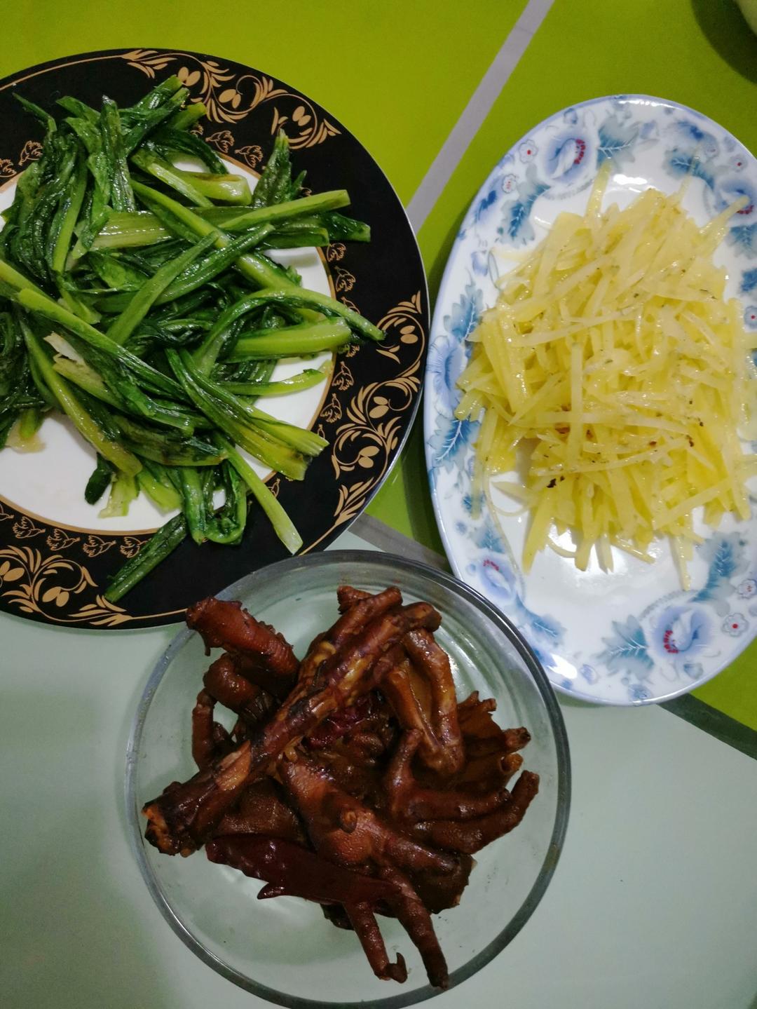 卤鸡爪