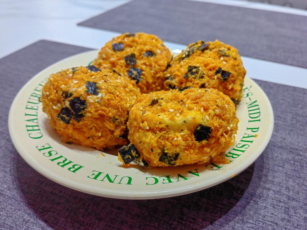 朋友都说比鲍师傅好吃的海苔肉松小贝