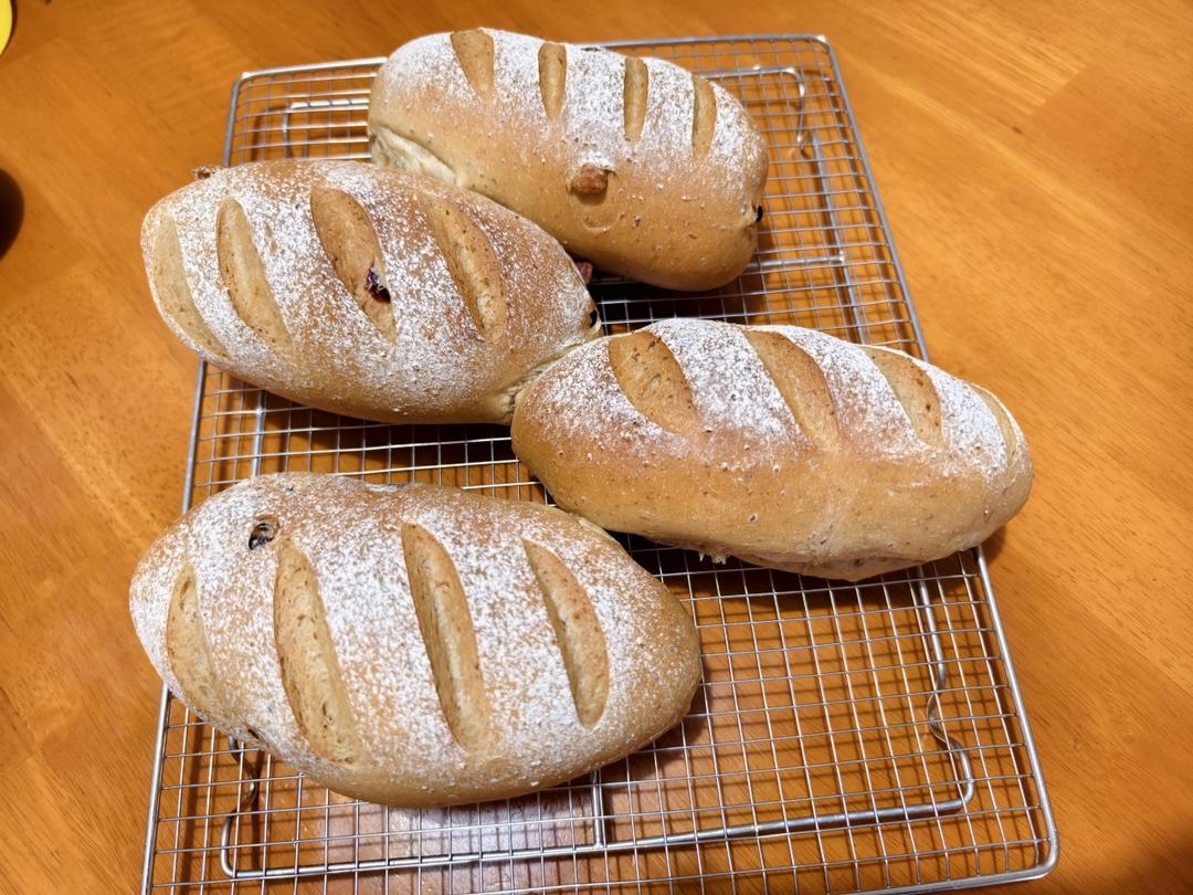 全麦红糖桂圆软欧包