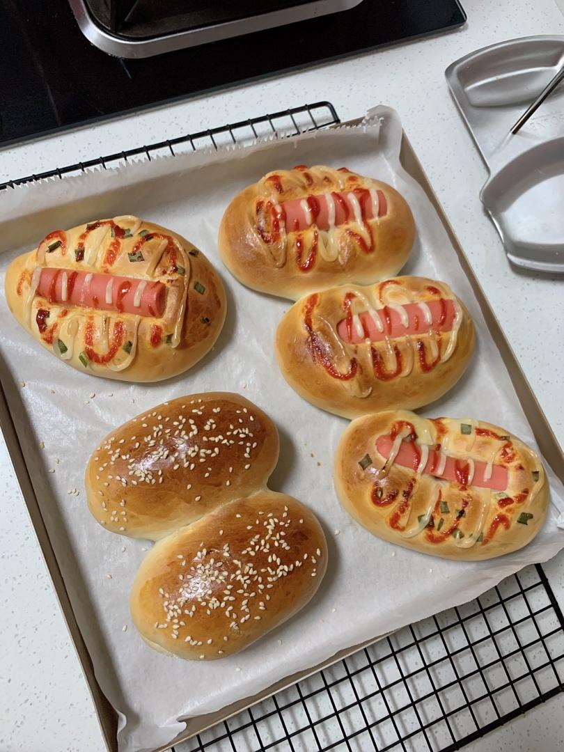 热狗香肠面包，超详细手揉版（不用厨师机）