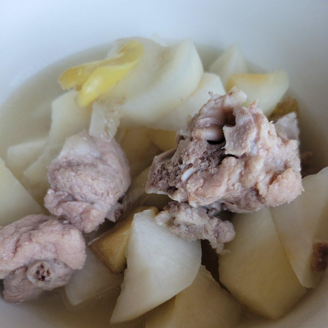 清炖排骨萝卜汤