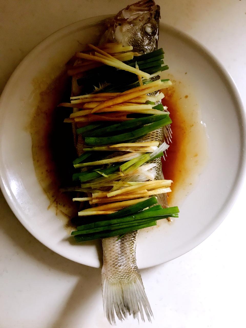 清蒸鲈鱼