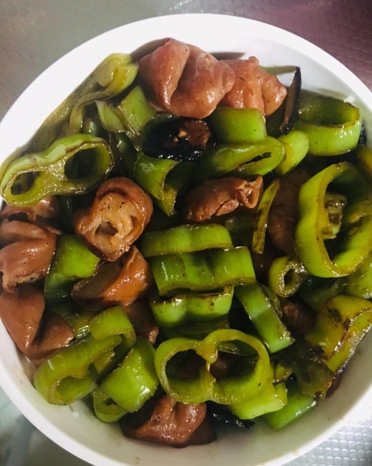 尖椒肥肠，不油不腻及挑尖椒秘方