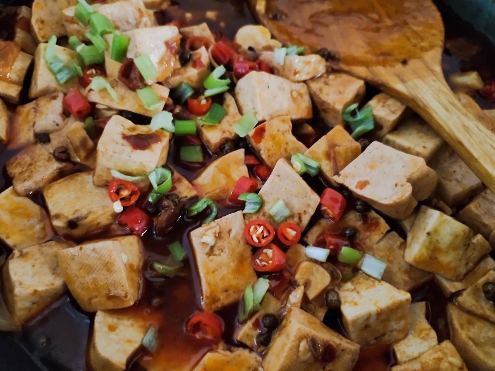 麻婆豆腐拌面的做法