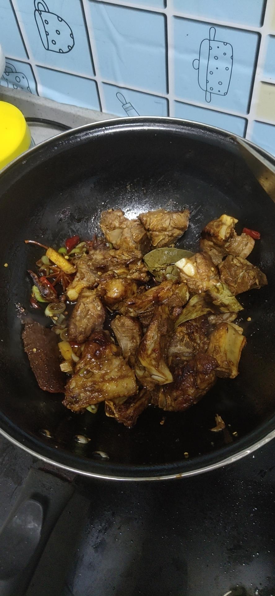 家常红烧小鸡翅根