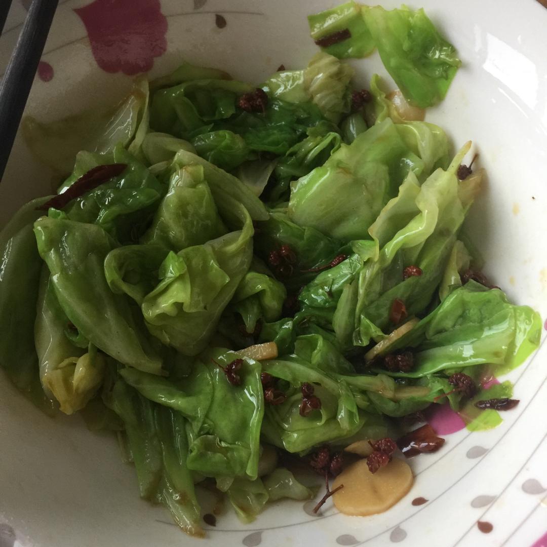 厨师长教你：“手撕包菜”的家常做法,简单又不失美味