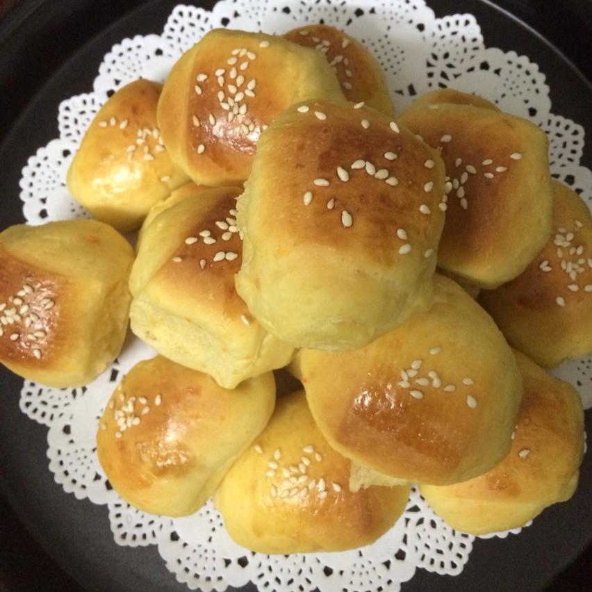 胡萝卜奶油小面包