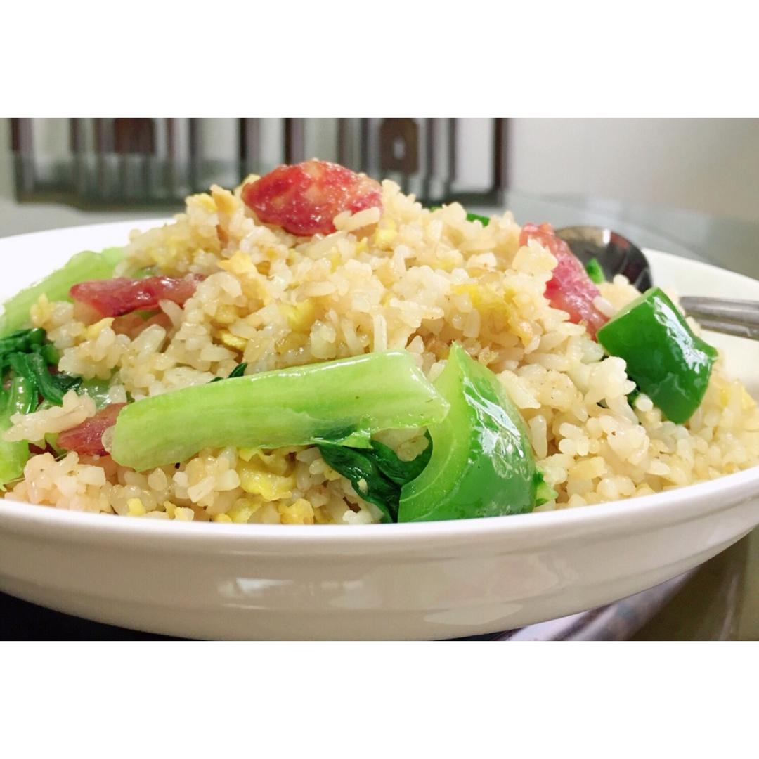 香肠炒饭