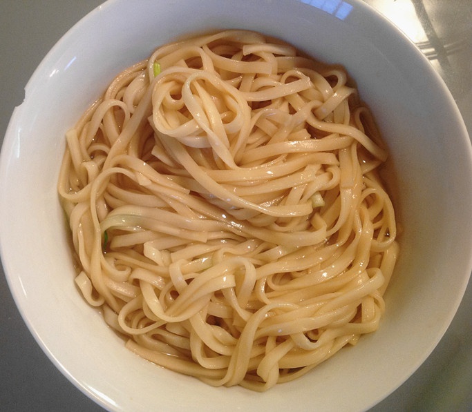 小葱麻油酱油面