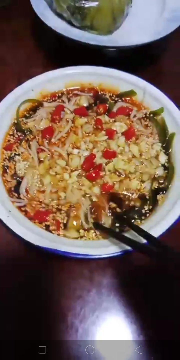 凉拌万物（例：凉拌黄瓜）