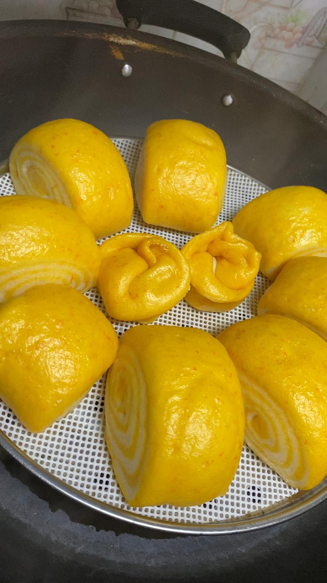 牛奶菠菜汁馒头卷