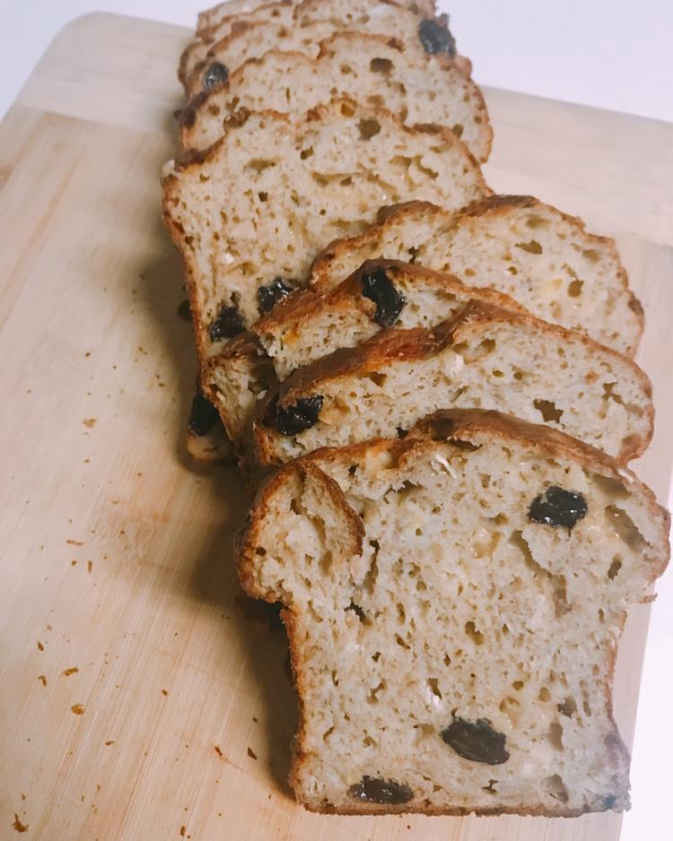 奶酪葡萄干快手面包丨健康·烘焙