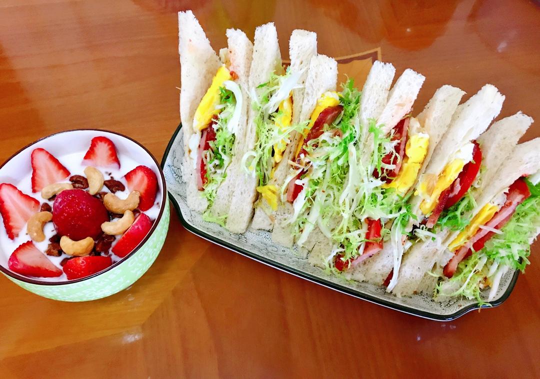 如何做超厚的沼三明治~详细tip！牛油果鸡蛋午餐肉三明治~