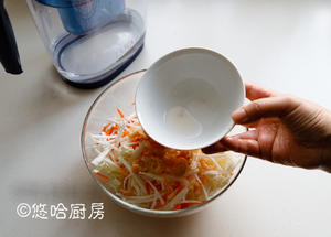金钩海米拌白菜的做法 步骤7