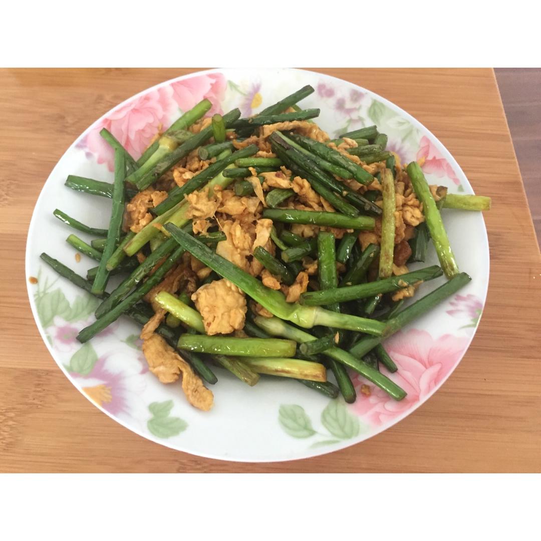 蒜苗炒鸡蛋