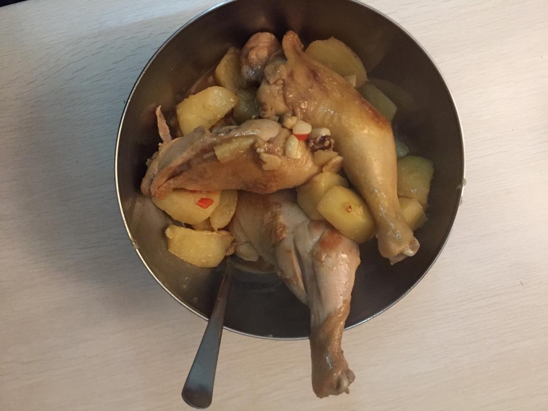 土豆焖鸡腿