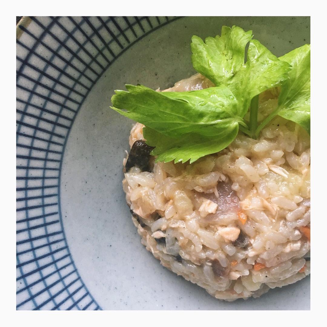 胡萝卜香菇鲑鱼饭（宝宝辅食）