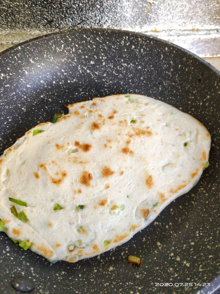 葱花大饼、蓬松柔软又简单的大葱烙饼