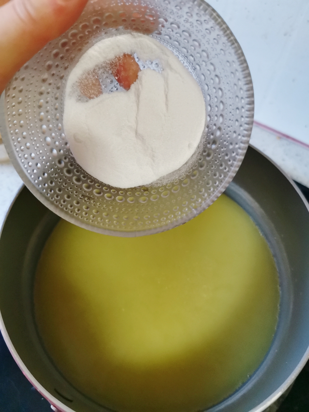 「枣泥姜冻鲜奶」的做法 步骤7
