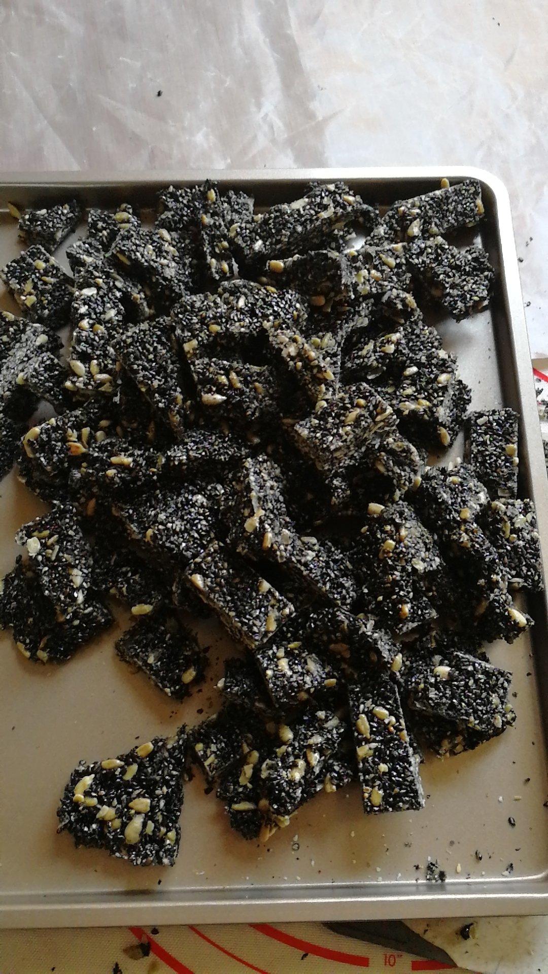 《Tinrry+》芝麻酥糖