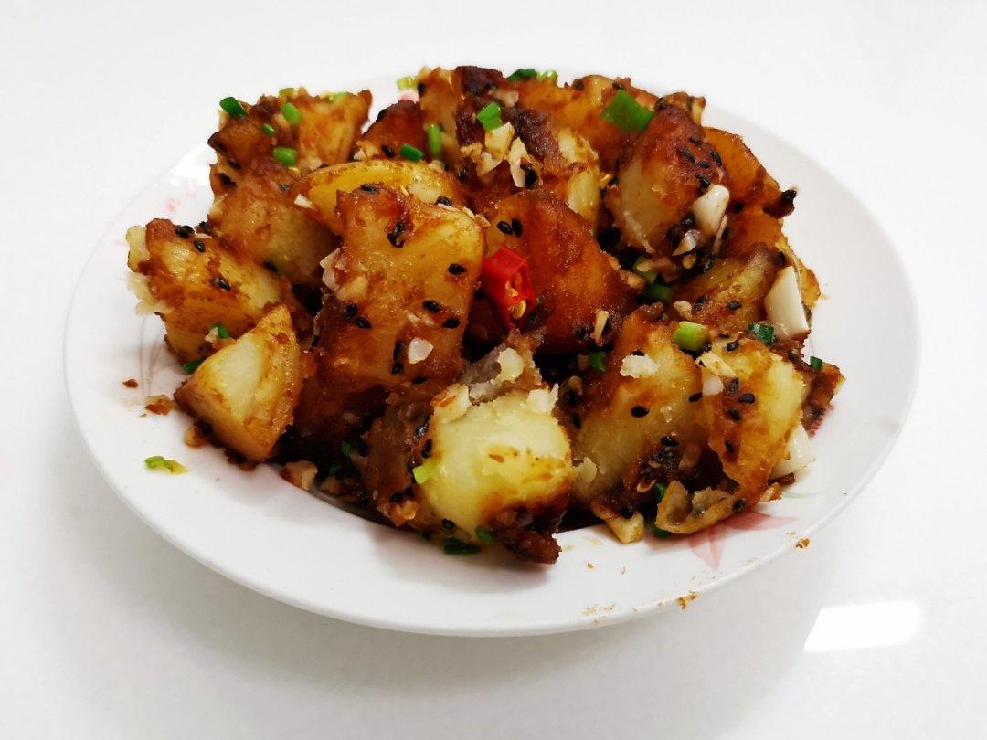 【锅巴土豆】逛夜市必点的人气小吃！