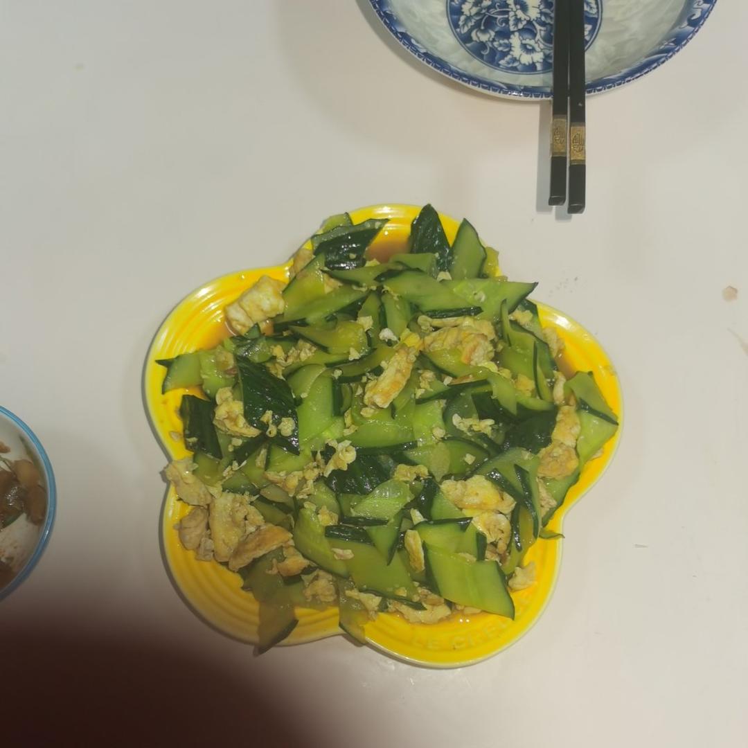 青瓜片炒鸡蛋