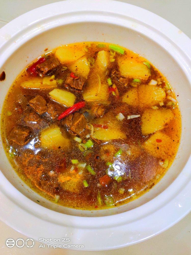 土豆炖牛肉（高压锅版）