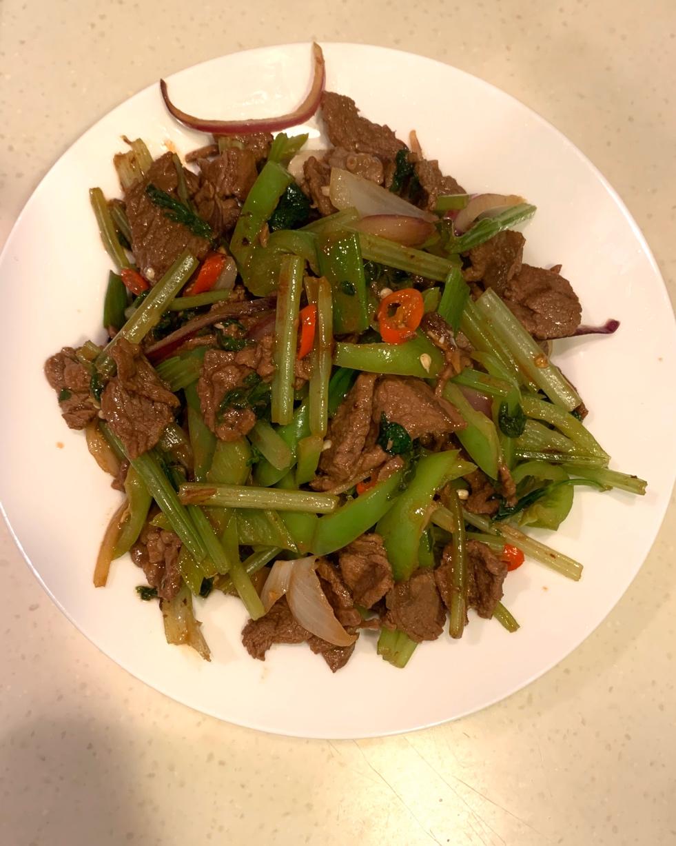 小炒黄牛肉（湘菜）