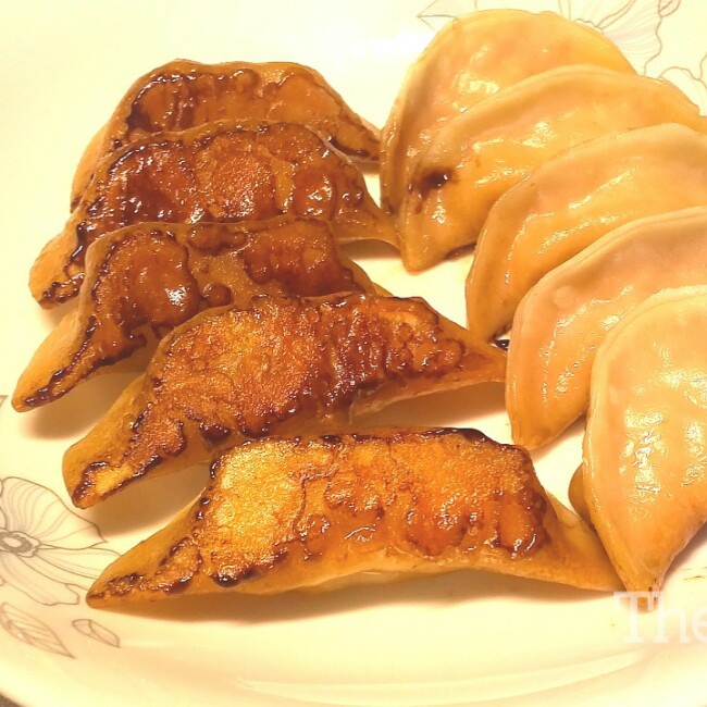 速冻水饺吃腻了吗~变锅贴吧(๑´ڡ`๑)