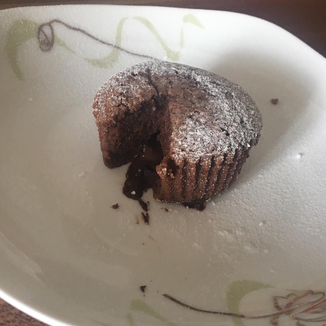 莫尼卡美食厨房：爆浆巧克力蛋糕