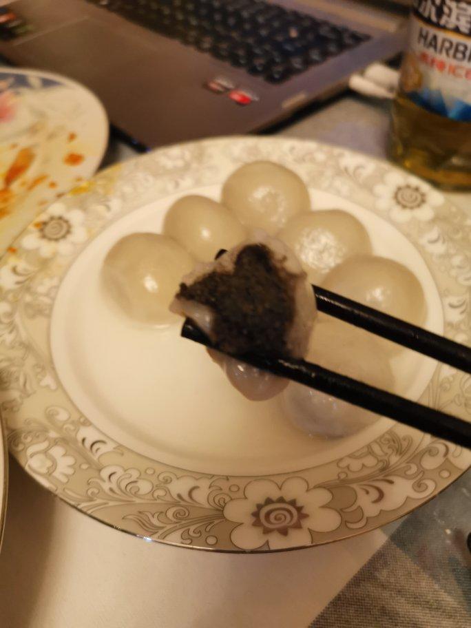 南瓜汤圆（黑芝麻馅）