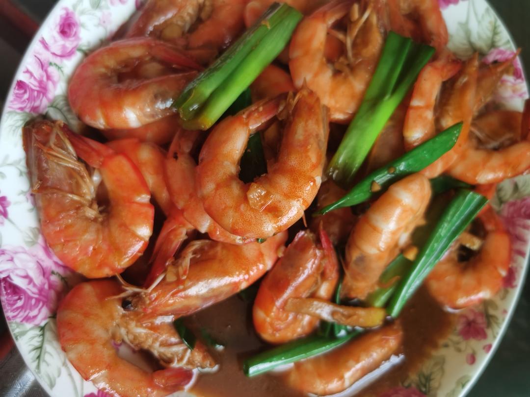 【油爆虾】