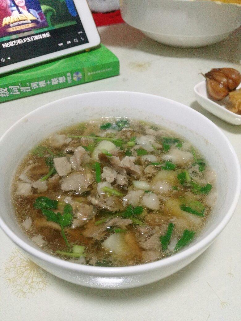 冬日御寒羊肉汤