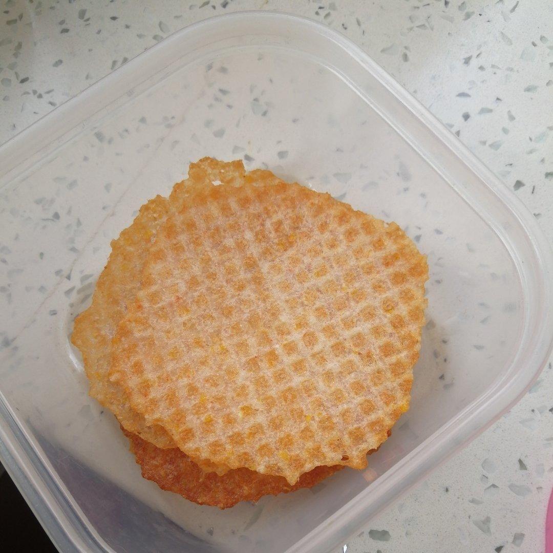 真材实料的虾片，又香又脆，每口都是虾肉的鲜香~