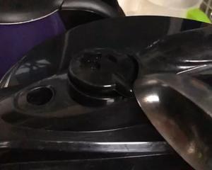 红枣银耳汤（电压力锅版）的做法 步骤4