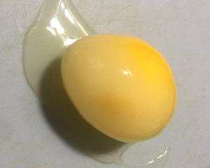 小荷包蛋的做法 步骤1